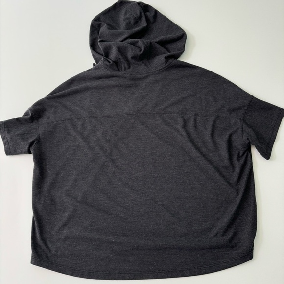 The North Face Women’s OBISPO crop short sleeve hoodie Size XS - Picture 3 of 9